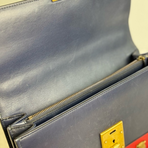 Gucci Animalier Lock Leather Shoulder Bag - Picture 11 of 17